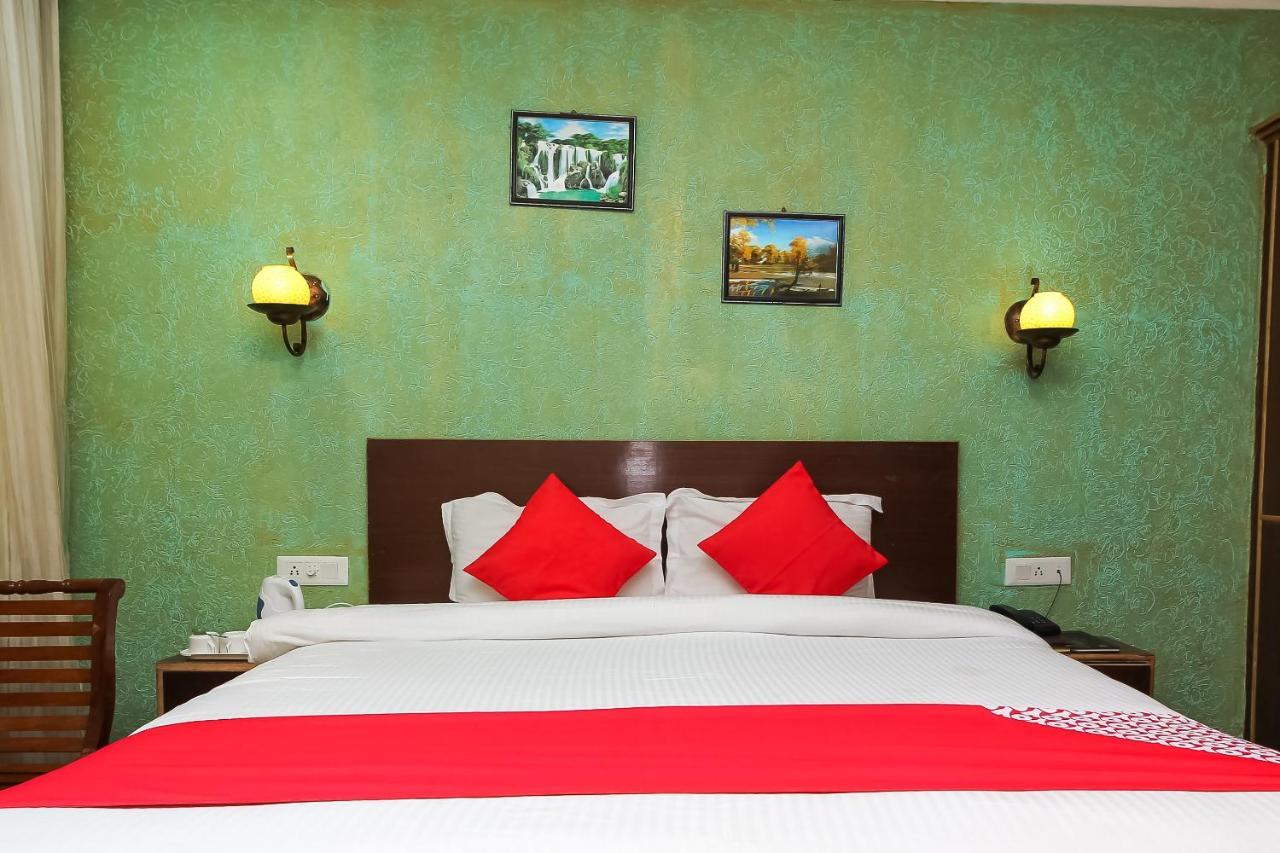 Oyo 8367 Hotel The Woodz Pālampur Eksteriør billede